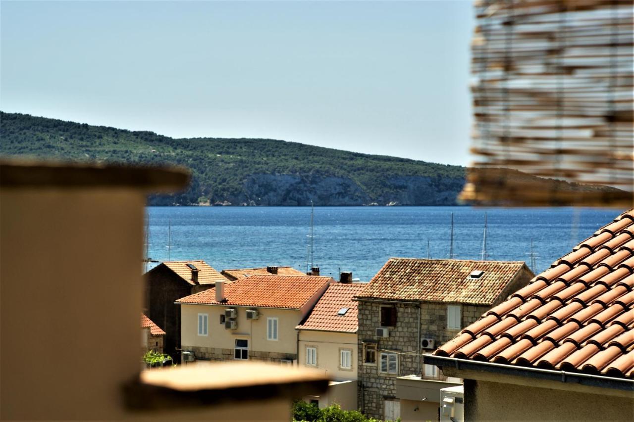 Bed And Breakfast Blue In Blue Komiža Esterno foto