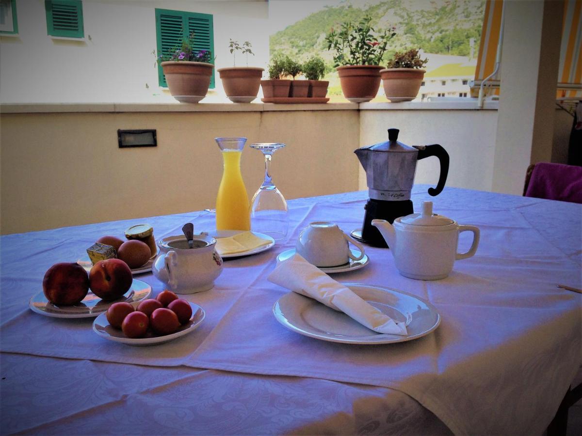 Bed And Breakfast Blue In Blue Komiža Esterno foto