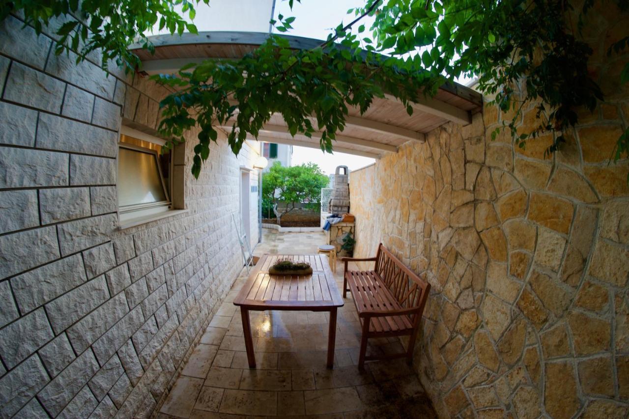 Bed And Breakfast Blue In Blue Komiža Esterno foto